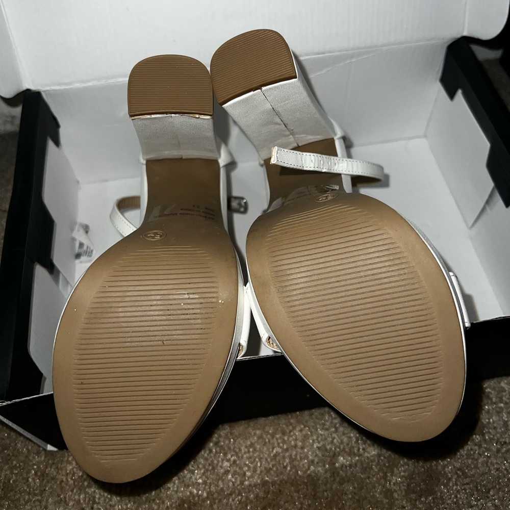 White platform!